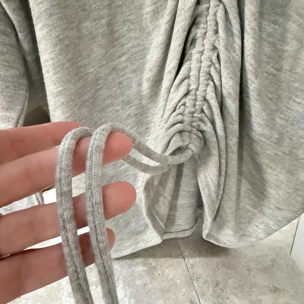 Zara Women’s Heather Gray V-Neck Pullover Sweater with Drawstring Accent! Large! - Picture 3 of 6